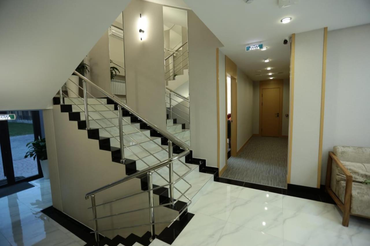 Sem Brand Hotel Turkistan Exterior foto